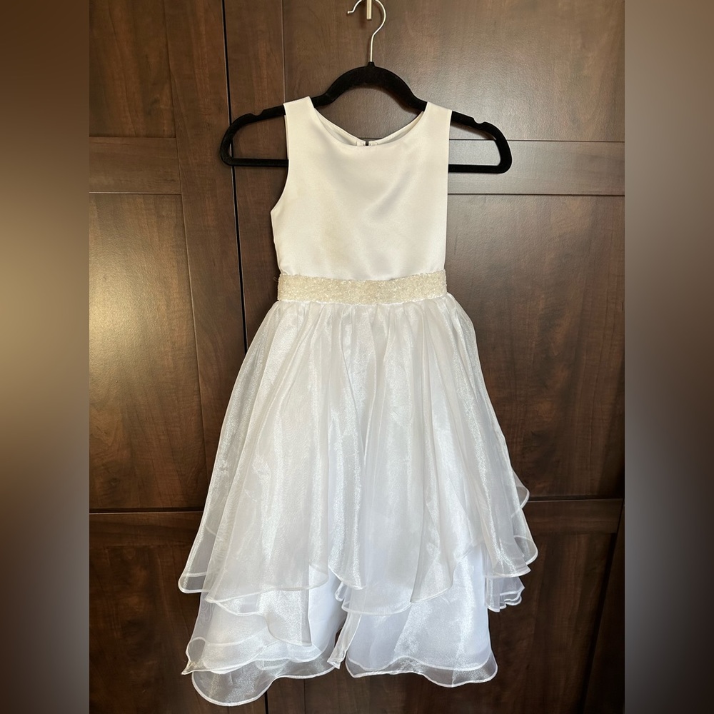 White flower girl dress with beaded waist band. EUC, worn once.